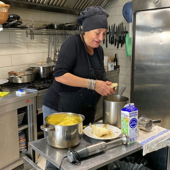 2.F611539E-5A37-43A7-A06E-6FCCF12261CB_